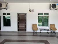 Taman Hajjat Simple Homestay - B&B Batu Pahat