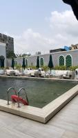 Macdonald Apartments - Bed and Breakfast Lagos