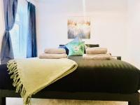 Llangyfelach Peaceful 3BR Stay with Parking - Chambres d'hôtes Swansea