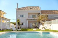 Charming Countryside Villa with Pool near Horses - Chambres d'hôtes Alcochete