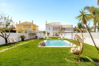 Charming Countryside Villa with Pool near Horses - B&B Alcochete