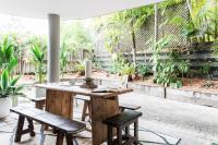 Two bedroom beach bungalow - B&B Noosa