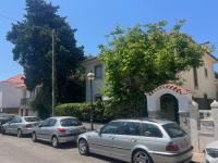 Myhomereservation Charm Villa in Parede - B&B Parede