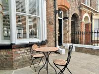 Guildhall Garden with parking - B&B York