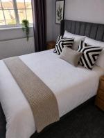 The Grimsby Heneage Stay - B&B Grimsby