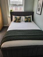 The Grimsby Heneage Stay - B&B Grimsby