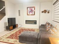 Cozy Edmonton Retreat Near West Edmonton Mall - Bed and Breakfast Edmonton