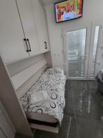 Tomi - Bed and Breakfast Vir