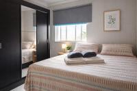 Apartamento Espaçoso e Completo com 3 Quartos - 2 Banheiros - Até 6 Pessoas - Check-in Automático 24h - Garagem Coberta - B&B Vitória da Conquista