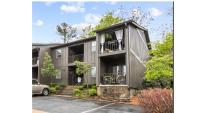 Downtown Retreat with Private Balcony and Free Parking - Chambres d'hôtes Birmingham