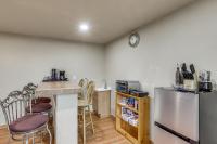 Families Welcome! Centrally Located Aurora Escape - B&B Aurora