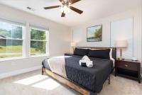 New Listing! Sleeps 11 - Fenced In Backyard - Ferienwohnung Charlotte
