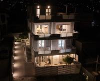 Horizon Luxury Living Breathtaking Seaview Minutes from the Airport - Chambres d'hôtes Artémida