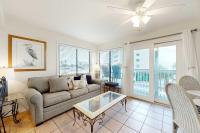 Waterfront condo with pool & hot tub - Ferienwohnung Fort Morgan