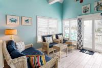 Third-floor condo with balcony close beach access pools hot tubs & tennis - Ferienwohnung Fort Morgan