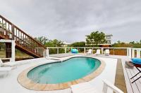 Newly-Built Coastal Oasis with Ocean Views Deck Central AC & WiFi - Dogs OK - B&B Fort Morgan