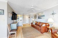 Bright & Beautiful Condo with Shared Pool Boat & Fishing Pier Balcony AC - B&B Gulf Shores