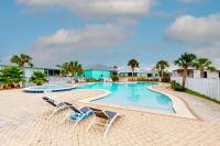 Brand-new cottage with covered patio central AC W&D & pool access - near beach - Chambres d'hôtes Gulf Shores