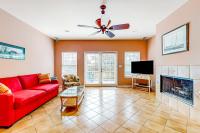 Sunny coastal hideaway with patio large deck W&D & central AC - B&B Gulf Shores
