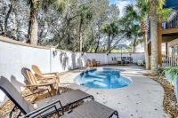 Two-story guesthouse with pool central AC W&D & full kitchen - B&B Gulf Shores
