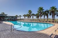 Beachfront property with Gulf-view balcony outdoor pool & hot tub - near shops - Chambres d'hôtes Orange Beach