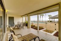 Inviting coastal-chic beachfront condo with pool hot tub and tennis - B&B Orange Beach