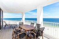 Gulf-front corner condo with great deck pools & hot tub - Chambres d'hôtes Orange Beach