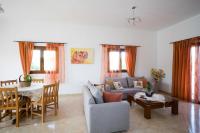 Family Haven - B&B Soroní