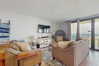 Beautiful beachfront condo with hot tub pool sauna tennis gym & balcony - Ferienwohnung Orange Beach