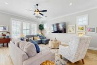 Gorgeous coastal home with plenty of space and easy beach access - Bed and Breakfast Orange Beach