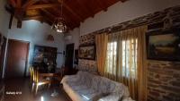 Traditional Stone House with Modern Renovation - Chambres d'hôtes Polygyros