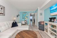 Oceanfront King ALL Amenities Pools W69 - Bed and Breakfast Myrtle Beach