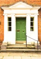 Georgian House - Great for Groups & Celebrations! Located in Central Chichester with Parking - Chichester Holiday Properties - B&B Chichester