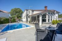 Villa Cambera with Pool - B&B Vodnjan