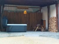 gîtes gorevirat 2 appartements avec jacuzzis et terrasses privatives pour chaque appartement - Chambres d'hôtes Corcelles