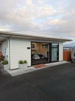 Rest on Rihi Cozy Studio Room - B&B Taupo