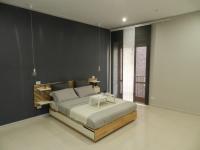 Family Room with Private External Bathroom