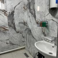 Zweibettzimmer mit eigenem Bad