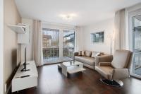 Modern & ruhig mit Parkplatz und 2 Balkonen - Ferienwohnung Herbstsonne - B&B Bad Bellingen