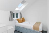 Spacious 6-Bed Home Sleeps 12, Near Highfields Park - Chambres d'hôtes Nottingham