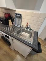 Sleep 6 Apartment in Cadmen Town - Chambres d'hôtes Londres