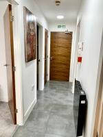 Falcon Crest Lodge - 2BR-Sleeps 7 - Free Parking - Wi-Fi - B&B Birmingham