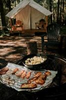 Serene Safari Tent For a Glamping by Getaway Rickett's Glenn State Park Nestled in the Heart of Huntington Mills, Pennsylvania - B&B Shickshinny
