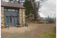 The Stable Sleeps 2 with Parking - B&B Llanfairpwllgwyngyllgogerychwyrndrobwllllantysiliogogogoch