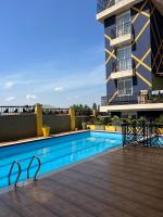 Plush stays UG - Bed and Breakfast Buwate
