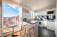 WeHost - Rivet - Vue panoramique sur Fourvière – Balcon & Parking - Chambres d'hôtes Lyon