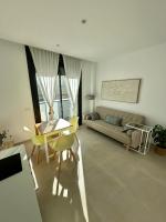Ocean Breeze Luxury Apartment-Céntrico-Parking-Piscina-Wifi - B&B Tarifa