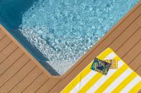 Villa Nova Premium 3-Bed Family Oasis near Split - Bed and Breakfast Podstrana
