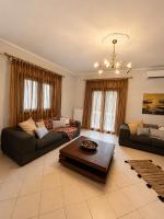 Kyra Margitsa - Bed and Breakfast Néon Karlovásion
