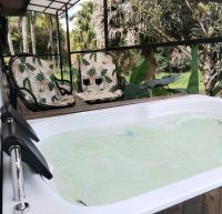Cabaña con Jacuzzi Privado en El Peñol El palmar lodge - Chambres d'hôtes Chiquinquirá